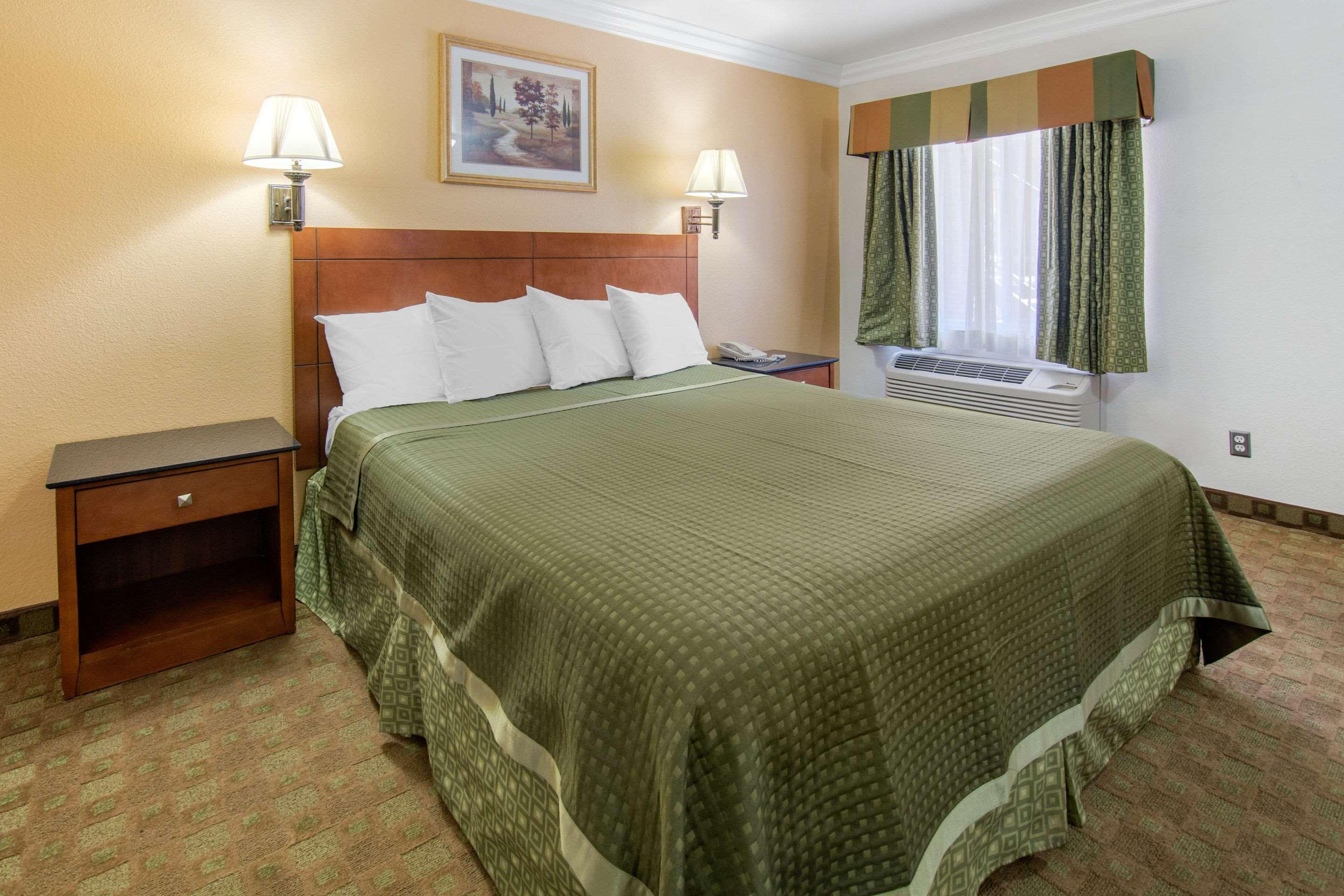 Rodeway Inn Adelanto Us 395 Exterior foto